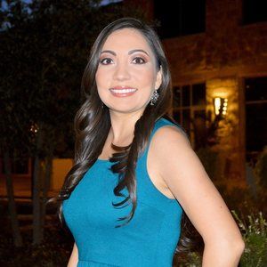 Meet your Posher, Eneida